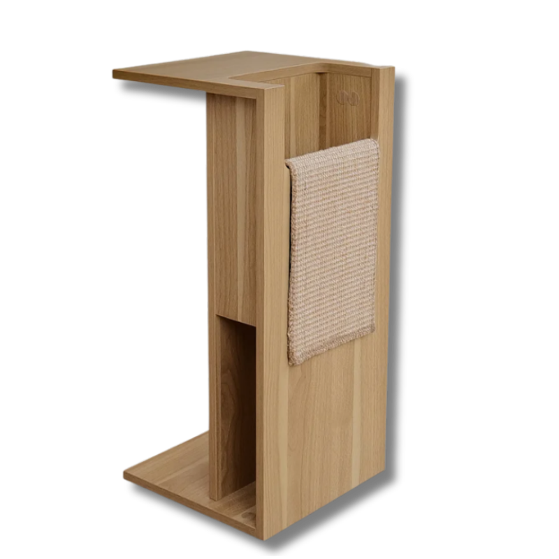 4 Cats & Dogs - Jewl - nesting table + scratcher