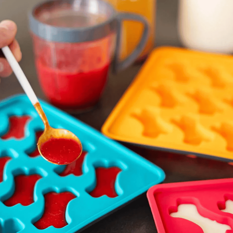 Messy Mutts - Treat Maker - Freeze - Silicone - Framed - Bones - Small