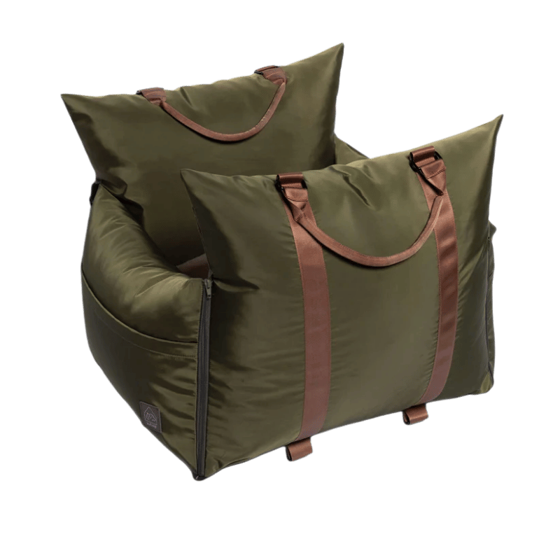 4 Cats & Dogs - Macro Travel Pet Bed